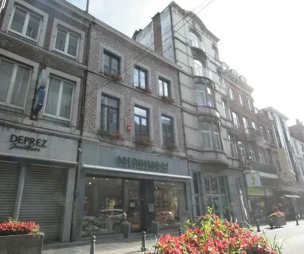 Amosa Centre Regence 17 *